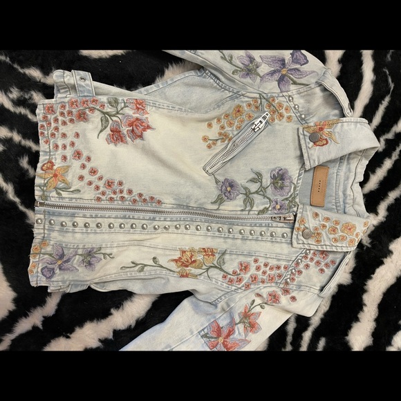 BLANKNYC studded and embroidered jacket - Picture 2 of 9